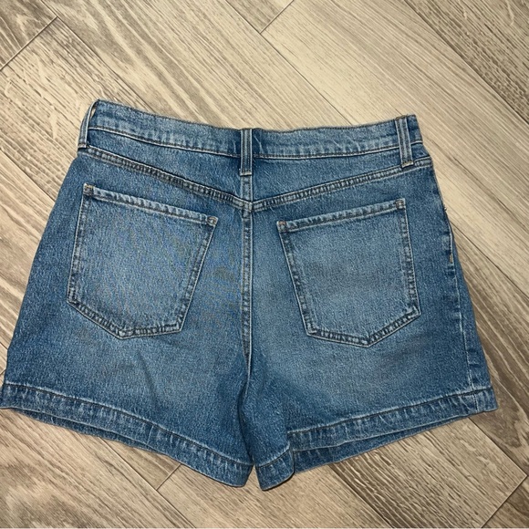 Banana Republic denim shorts - Picture 3 of 3